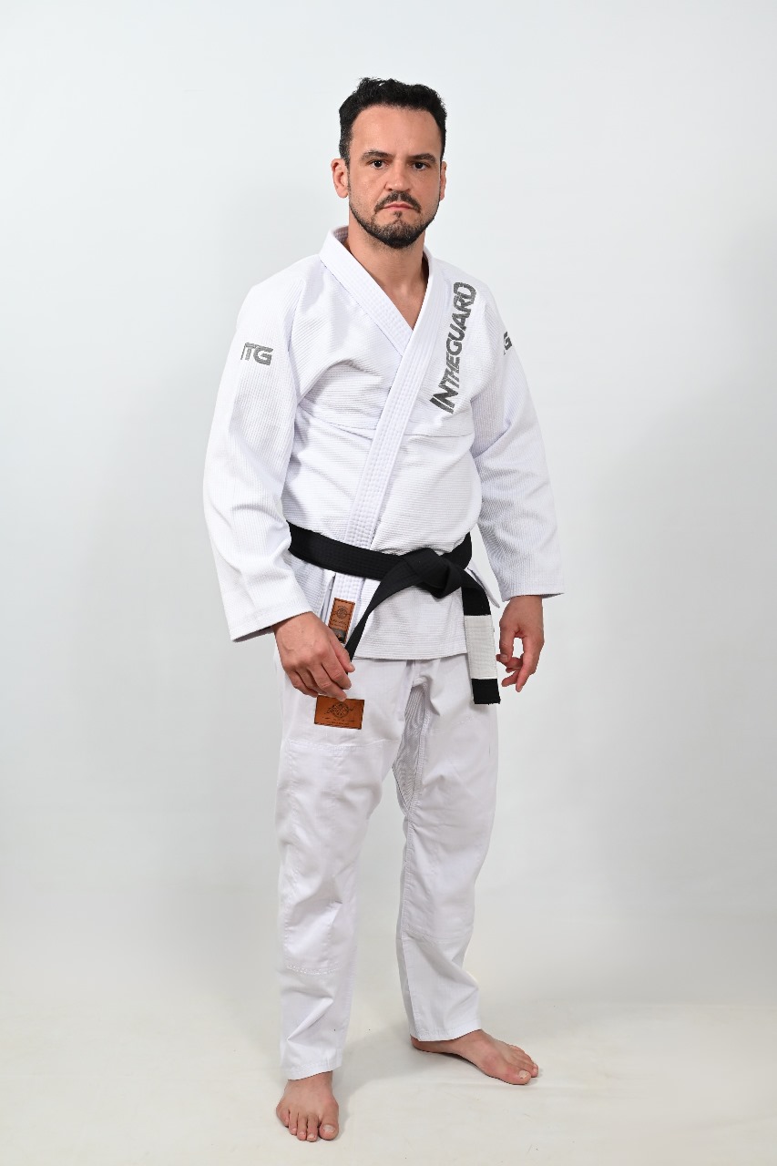 Kimono In The Guard Pró Branco