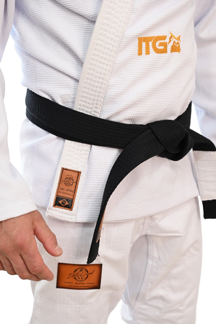Kimono In The Guard Gold Pro Branco