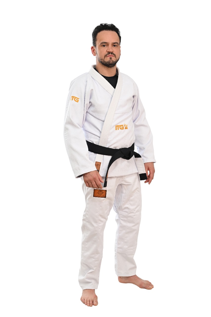 Kimono In The Guard Gold Pro Branco